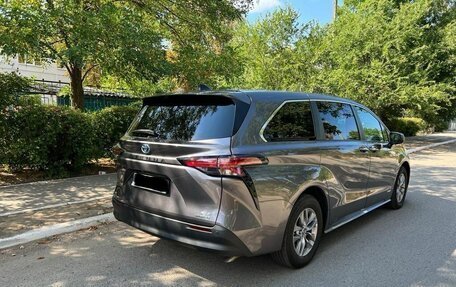 Toyota Sienna, 2020 год, 5 600 000 рублей, 9 фотография