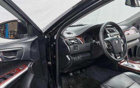 Toyota Camry, 2013 год, 2 349 000 рублей, 16 фотография