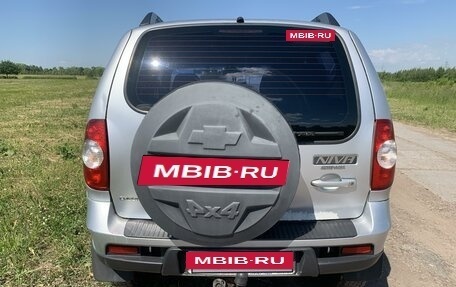 Chevrolet Niva I рестайлинг, 2013 год, 645 000 рублей, 5 фотография