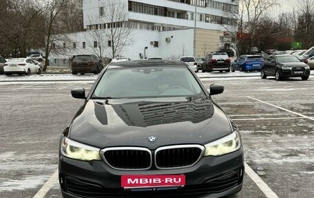 BMW 5 серия, 2018 год, 4 300 000 рублей, 2 фотография