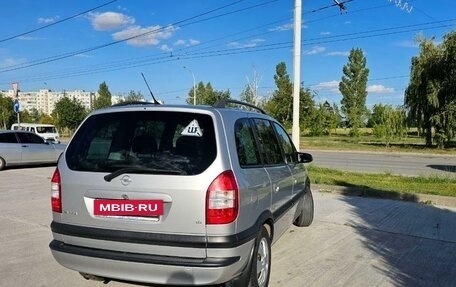 Opel Zafira A рестайлинг, 2003 год, 650 000 рублей, 4 фотография