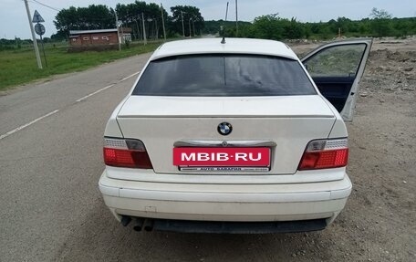 BMW 3 серия, 1993 год, 300 000 рублей, 3 фотография