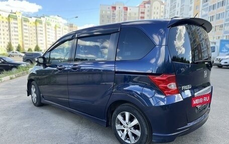 Honda Freed I, 2009 год, 1 200 000 рублей, 5 фотография