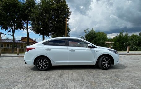 Hyundai Solaris II рестайлинг, 2020 год, 8 фотография