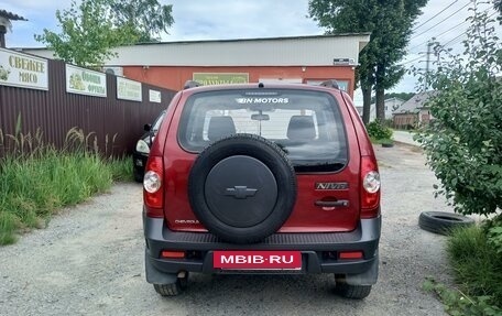 Chevrolet Niva I рестайлинг, 2015 год, 800 000 рублей, 3 фотография