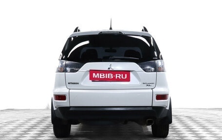 Mitsubishi Outlander III рестайлинг 3, 2010 год, 1 147 000 рублей, 6 фотография