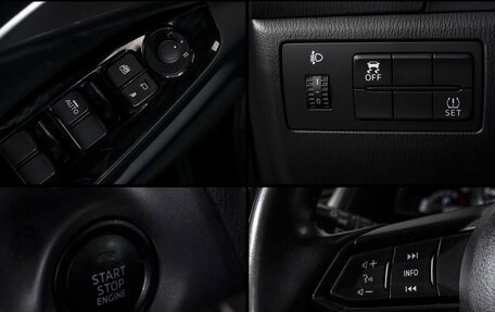 Mazda 3, 2017 год, 1 850 000 рублей, 12 фотография