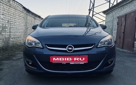 Opel Astra J, 2012 год, 920 000 рублей, 4 фотография