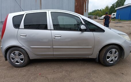 Mitsubishi Colt VI рестайлинг, 2006 год, 300 000 рублей, 4 фотография