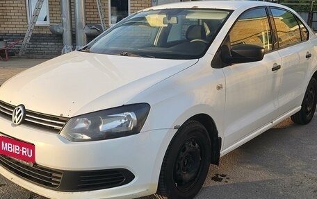 Volkswagen Polo VI (EU Market), 2013 год, 700 000 рублей, 1 фотография