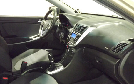 Hyundai Solaris II рестайлинг, 2012 год, 850 000 рублей, 7 фотография