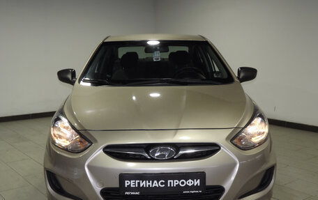 Hyundai Solaris II рестайлинг, 2012 год, 850 000 рублей, 2 фотография