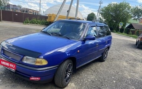 Opel Astra F, 1997 год, 250 000 рублей, 2 фотография