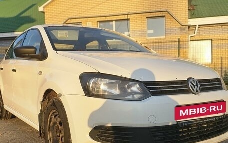 Volkswagen Polo VI (EU Market), 2013 год, 700 000 рублей, 5 фотография