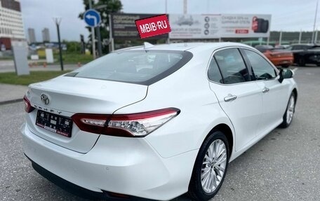 Toyota Camry, 2019 год, 3 500 000 рублей, 5 фотография