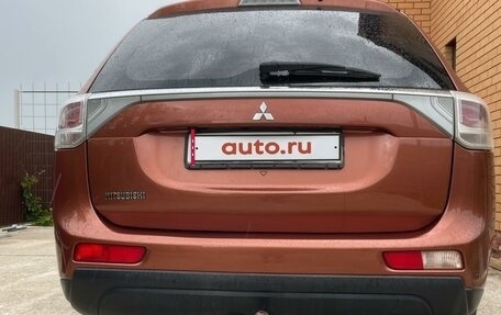 Mitsubishi Outlander III рестайлинг 3, 2012 год, 1 270 000 рублей, 4 фотография