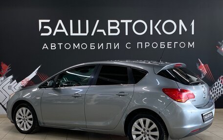 Opel Astra J, 2011 год, 635 000 рублей, 4 фотография