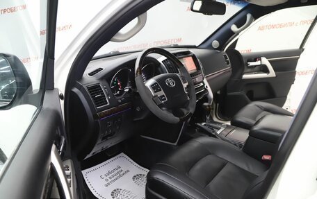 Toyota Land Cruiser 200, 2013 год, 3 199 000 рублей, 11 фотография