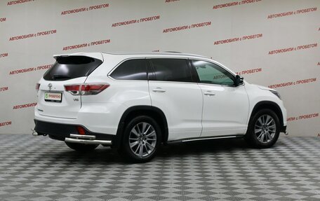 Toyota Highlander III, 2015 год, 2 649 000 рублей, 2 фотография