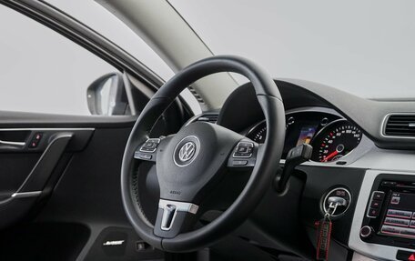 Volkswagen Passat B7, 2011 год, 899 000 рублей, 12 фотография