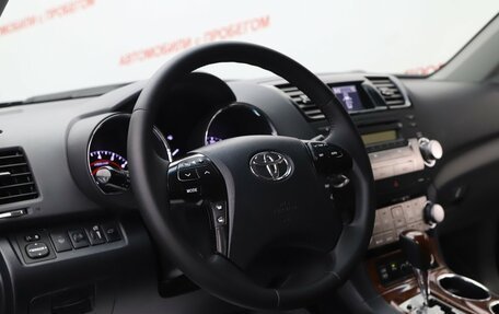 Toyota Highlander III, 2013 год, 1 899 000 рублей, 11 фотография