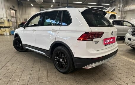 Volkswagen Tiguan II, 2018 год, 2 645 000 рублей, 4 фотография