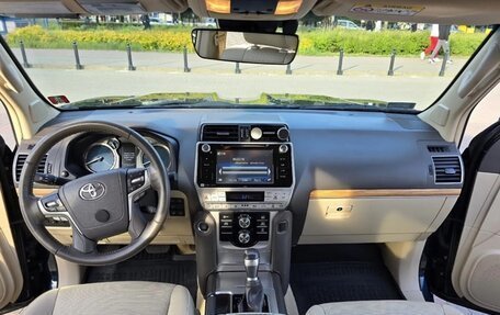 Toyota Land Cruiser Prado 150 рестайлинг 2, 2019 год, 2 700 000 рублей, 15 фотография