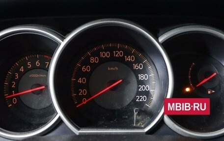Nissan Tiida, 2010 год, 800 000 рублей, 11 фотография
