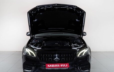 Mercedes-Benz E-Класс, 2019 год, 4 070 000 рублей, 7 фотография
