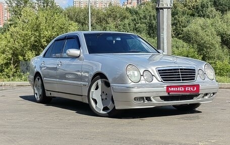 Mercedes-Benz E-Класс, 2000 год, 980 000 рублей, 3 фотография