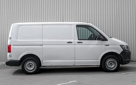 Volkswagen Transporter T6 рестайлинг, 2019 год, 1 825 000 рублей, 4 фотография