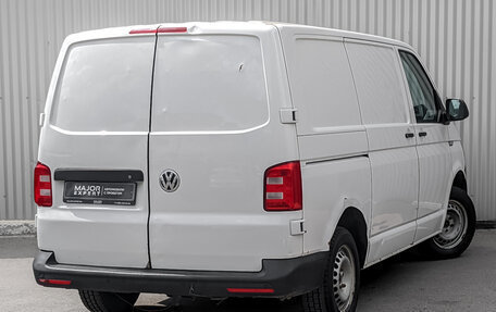 Volkswagen Transporter T6 рестайлинг, 2019 год, 1 825 000 рублей, 5 фотография