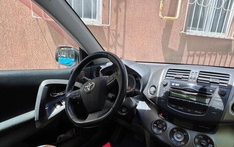 Toyota RAV4, 2011 год, 1 890 000 рублей, 4 фотография