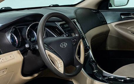 Hyundai Sonata VI, 2013 год, 1 610 000 рублей, 13 фотография