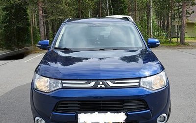 Mitsubishi Outlander III рестайлинг 3, 2013 год, 1 700 000 рублей, 1 фотография