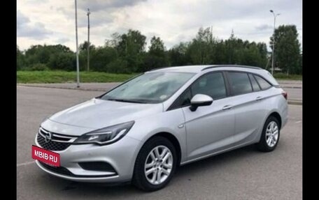 Opel Astra K, 2018 год, 1 250 000 рублей, 3 фотография