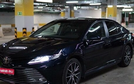 Toyota Camry, 2020 год, 3 100 000 рублей, 1 фотография