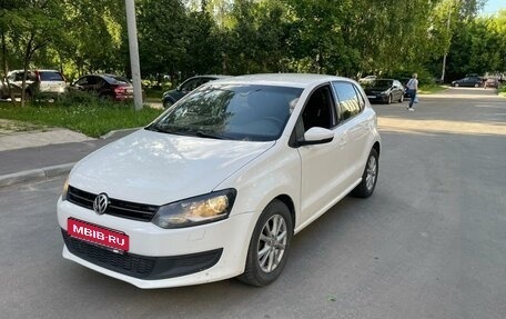 Volkswagen Polo VI (EU Market), 2013 год, 820 000 рублей, 1 фотография