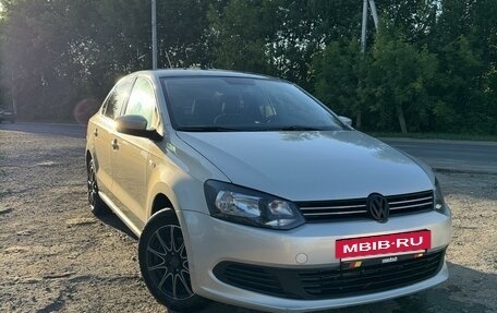 Volkswagen Polo VI (EU Market), 2011 год, 890 000 рублей, 3 фотография