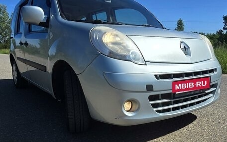 Renault Kangoo II рестайлинг, 2009 год, 730 000 рублей, 4 фотография