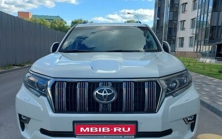 Toyota Land Cruiser Prado 150 рестайлинг 2, 2020 год, 7 500 000 рублей, 1 фотография