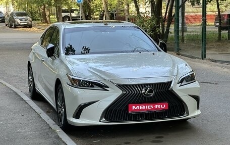 Lexus ES VII, 2021 год, 4 750 000 рублей, 1 фотография