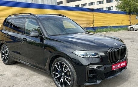 BMW X7, 2021 год, 10 700 000 рублей, 3 фотография