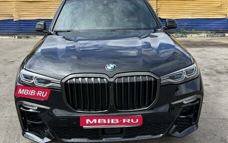 BMW X7, 2021 год, 10 700 000 рублей, 2 фотография