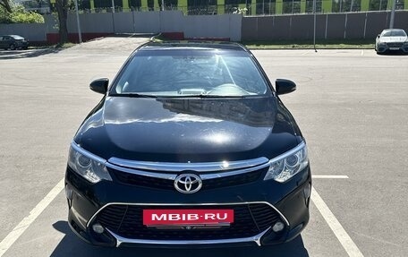 Toyota Camry, 2015 год, 2 250 000 рублей, 3 фотография