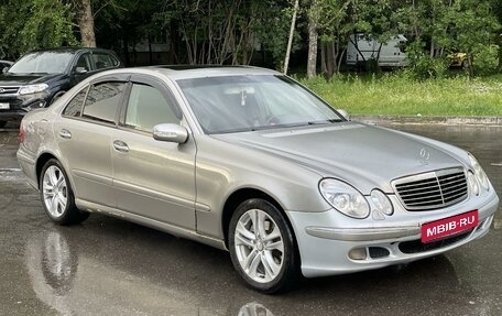 Mercedes-Benz E-Класс, 2004 год, 539 000 рублей, 1 фотография