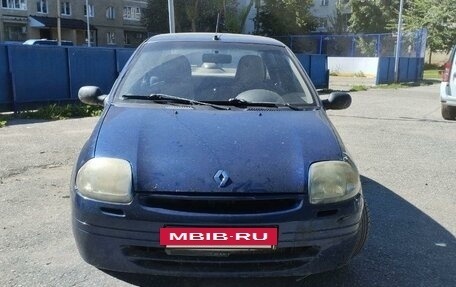 Renault Clio III, 2001 год, 225 000 рублей, 2 фотография