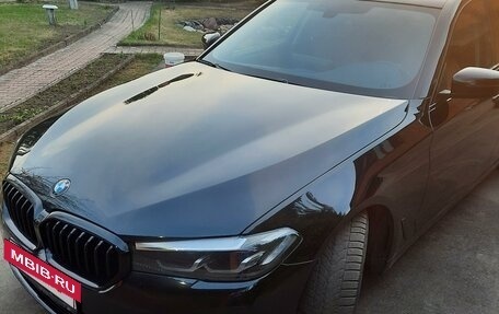 BMW 5 серия, 2021 год, 4 950 000 рублей, 2 фотография