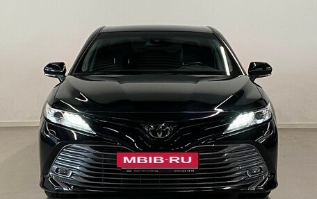 Toyota Camry, 2020 год, 3 250 000 рублей, 2 фотография