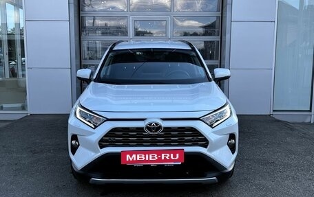 Toyota RAV4, 2021 год, 3 649 000 рублей, 2 фотография
